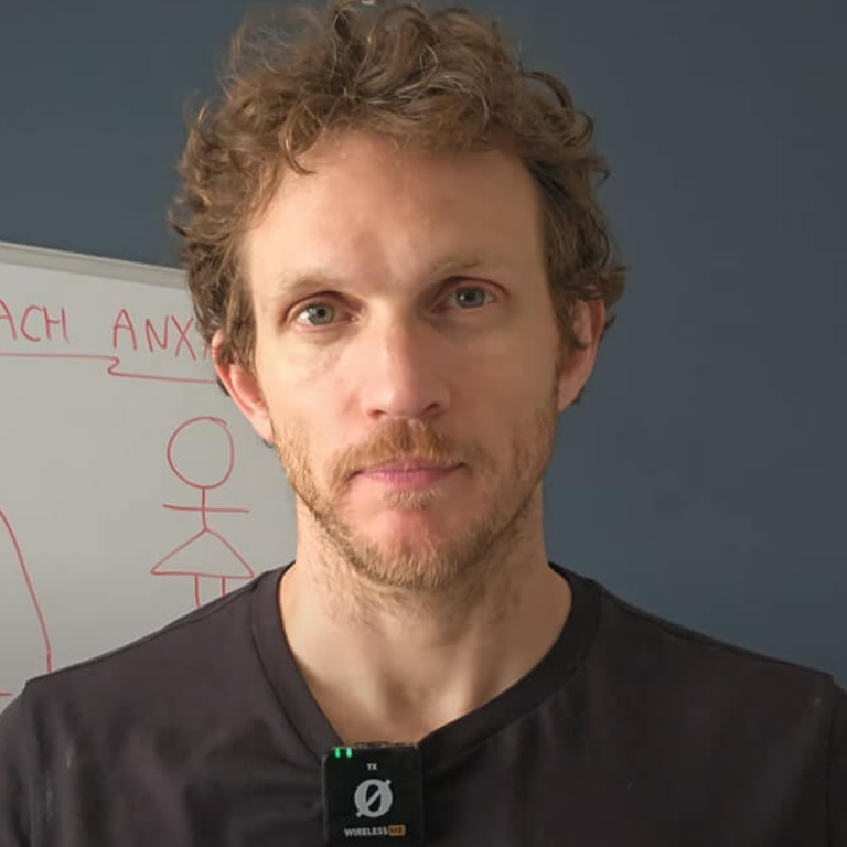 Approach Anxiety: How to Overcome the Fear of Talking to Women