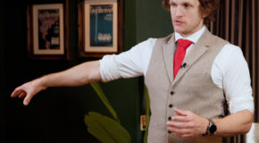 What Billionaires Get Wrong About Dating (Why Money Doesn’t Fix It)